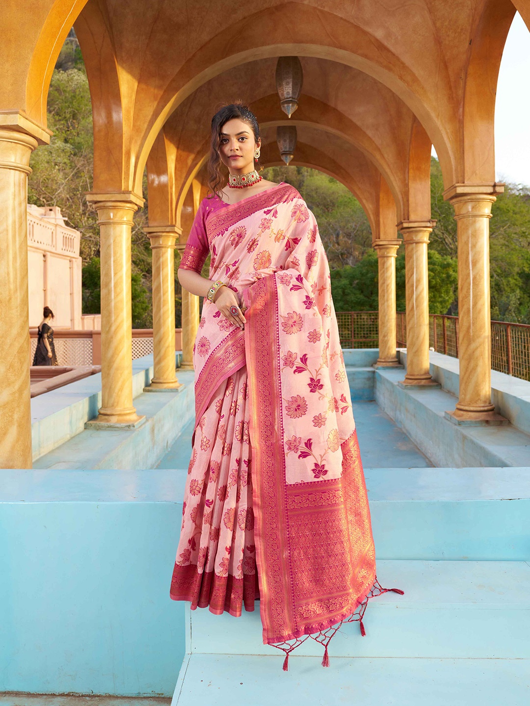 

KALINI Floral Woven Design Zari Saree, Pink