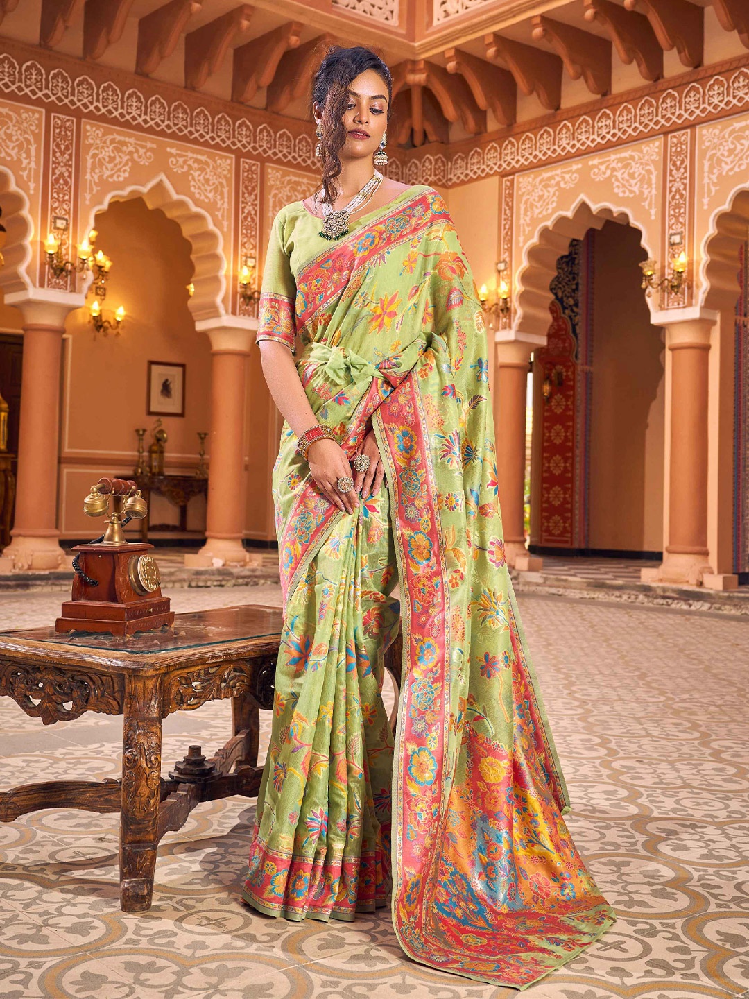 

KALINI Foral Woven Design Zari Saree, Lime green