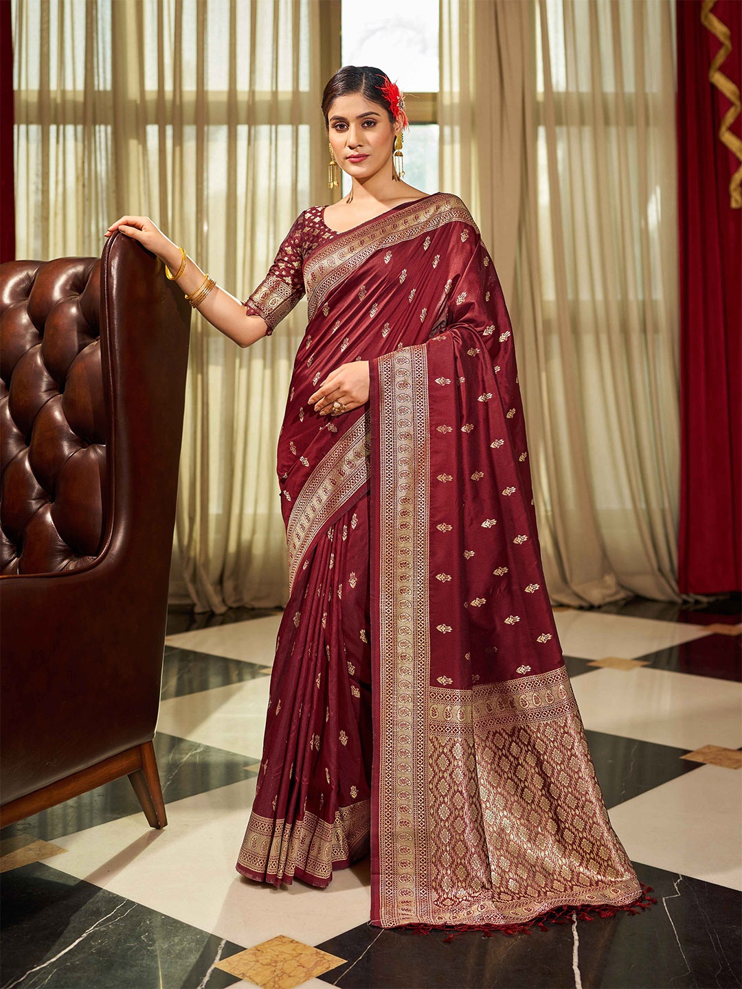 

KALINI Ethnic Motifs Woven Design Zari Saree, Maroon