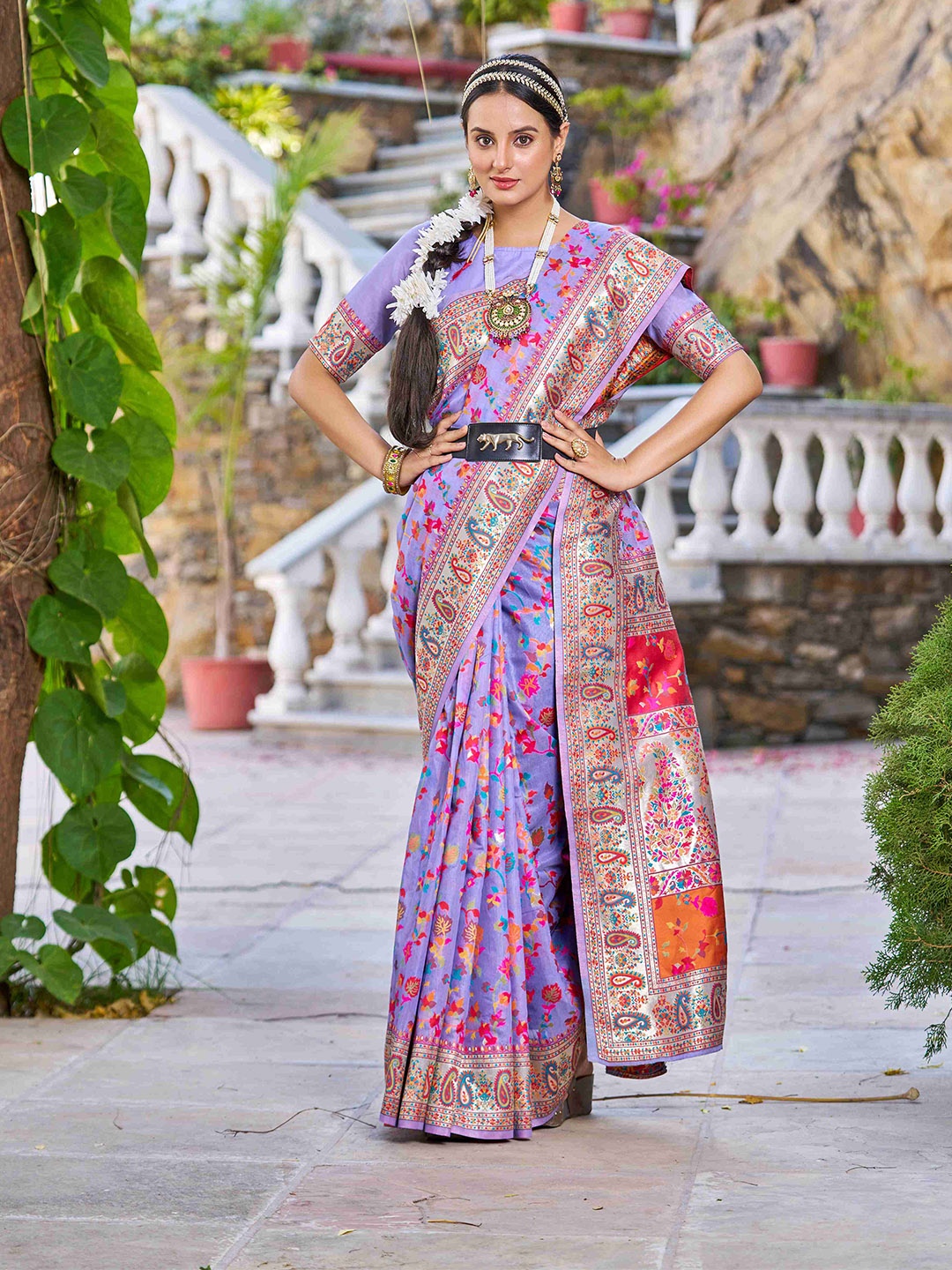 

KALINI Ethnic Motifs Printed Saree, Purple