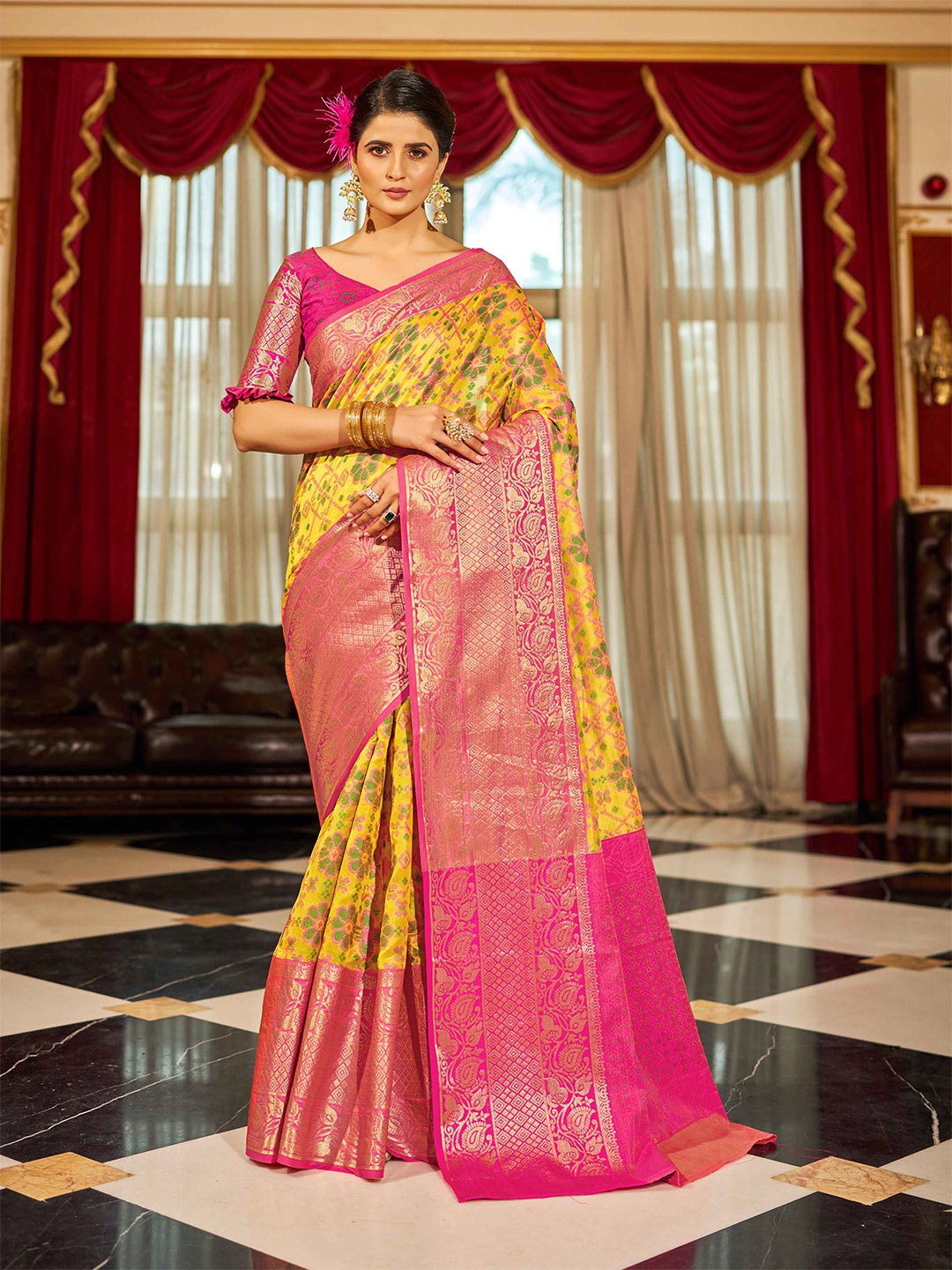 

KALINI Ethnic Motifs Woven Design Zari Banarasi Saree, Yellow