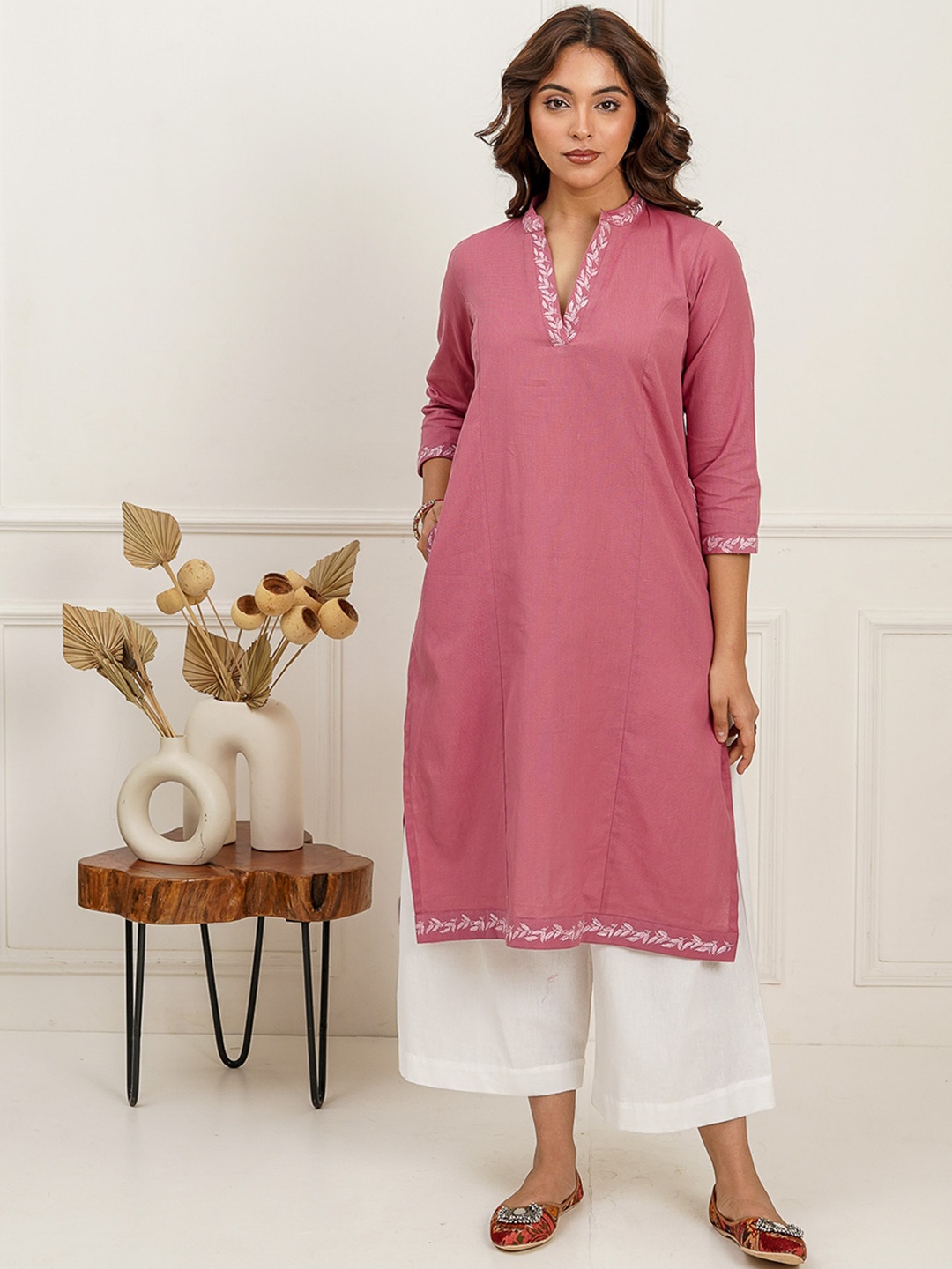 

SPARROW Embroidered Regular Thread Work Kurta with Palazzos, Pink