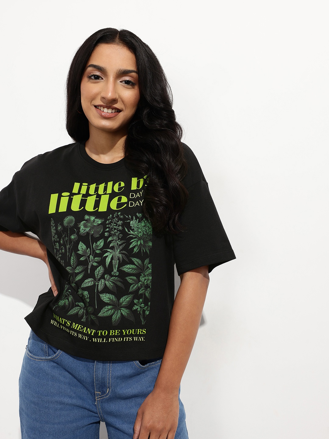 

DressBerry Hustle & Thrive Slogan Play Boxy T-shirt, Black