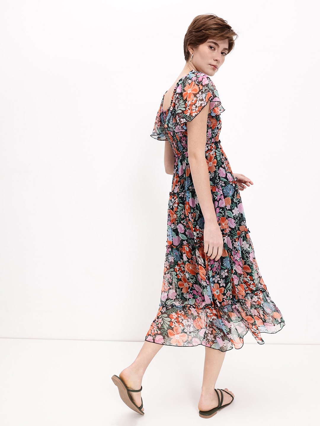 

DressBerry Darkground Floral Diffusion SmockFLow Midi Dress, Black