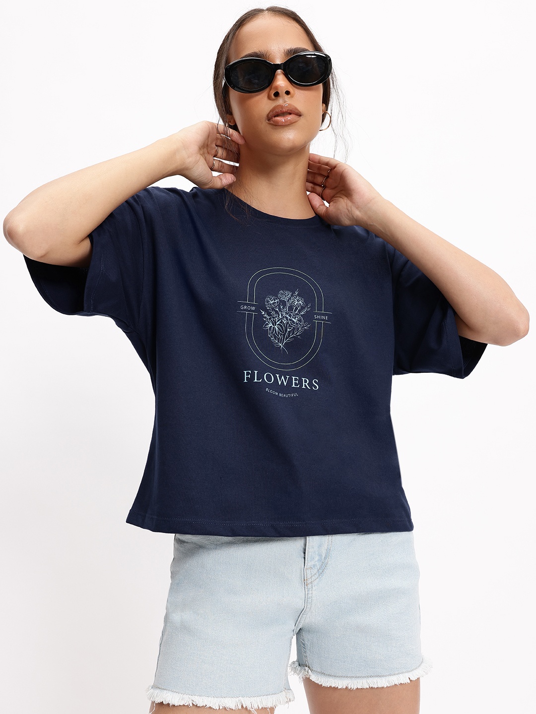 

DressBerry Refreshing Floral Bloom T-shirt, Navy blue