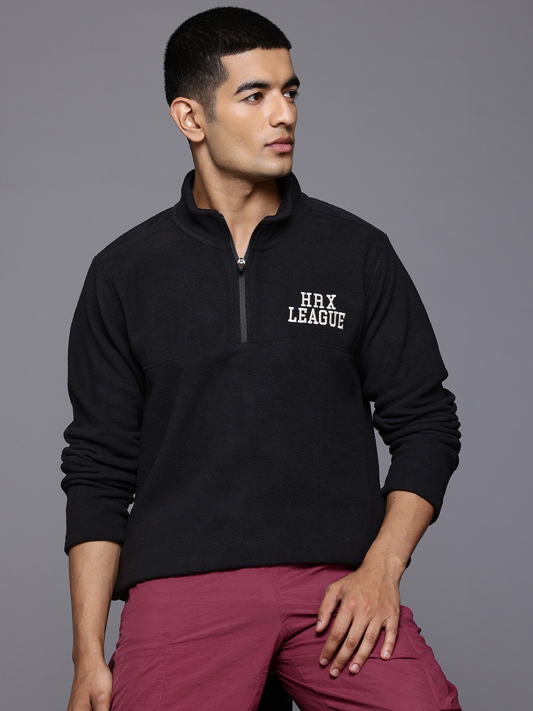 

HRX by Hrithik Roshan Mock Collar Sweatshirt, Black