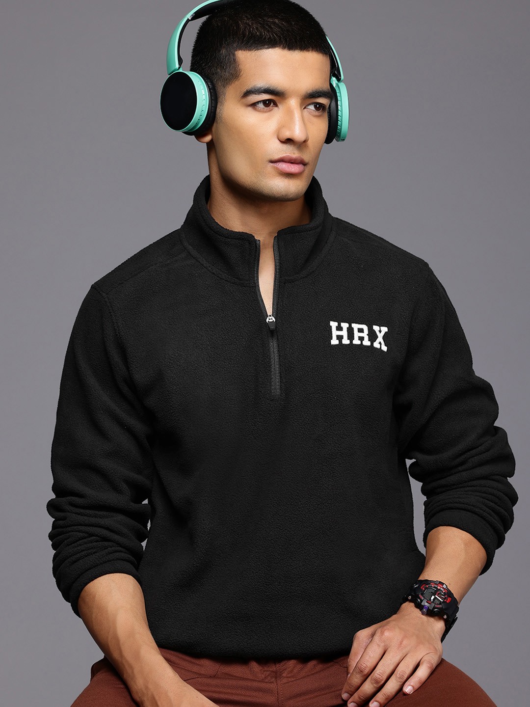 

HRX by Hrithik Roshan Fleece Lifestyle Sweatshirt, Black