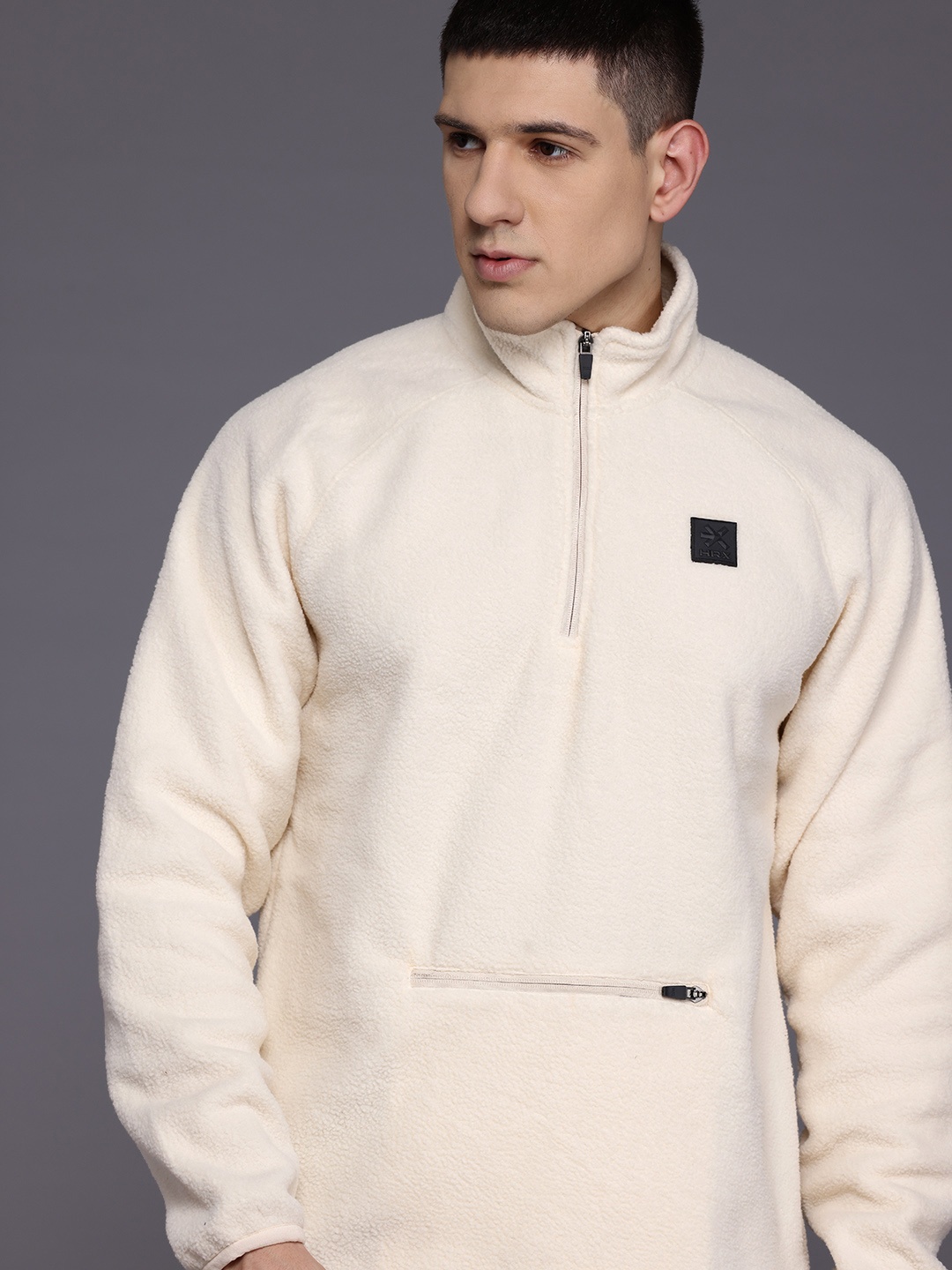 

HRX by Hrithik Roshan Regular Mock Collar Sweatshirt with Fleece Detailing, Beige