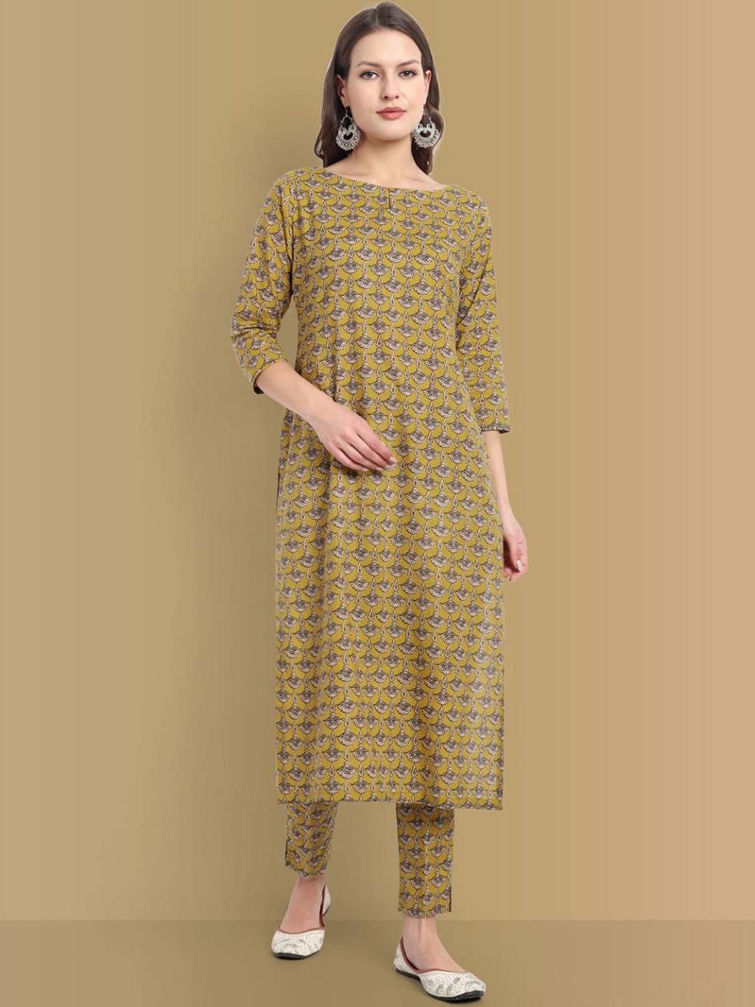 

Mera Rang Geometric Printed Boat Neck Cotton Straight Kurta, Mustard