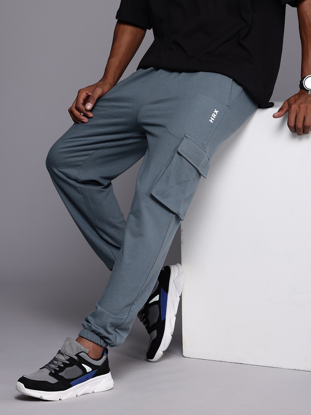 

HRX by Hrithik Roshan Anti Odour Cargo Joggers, Grey