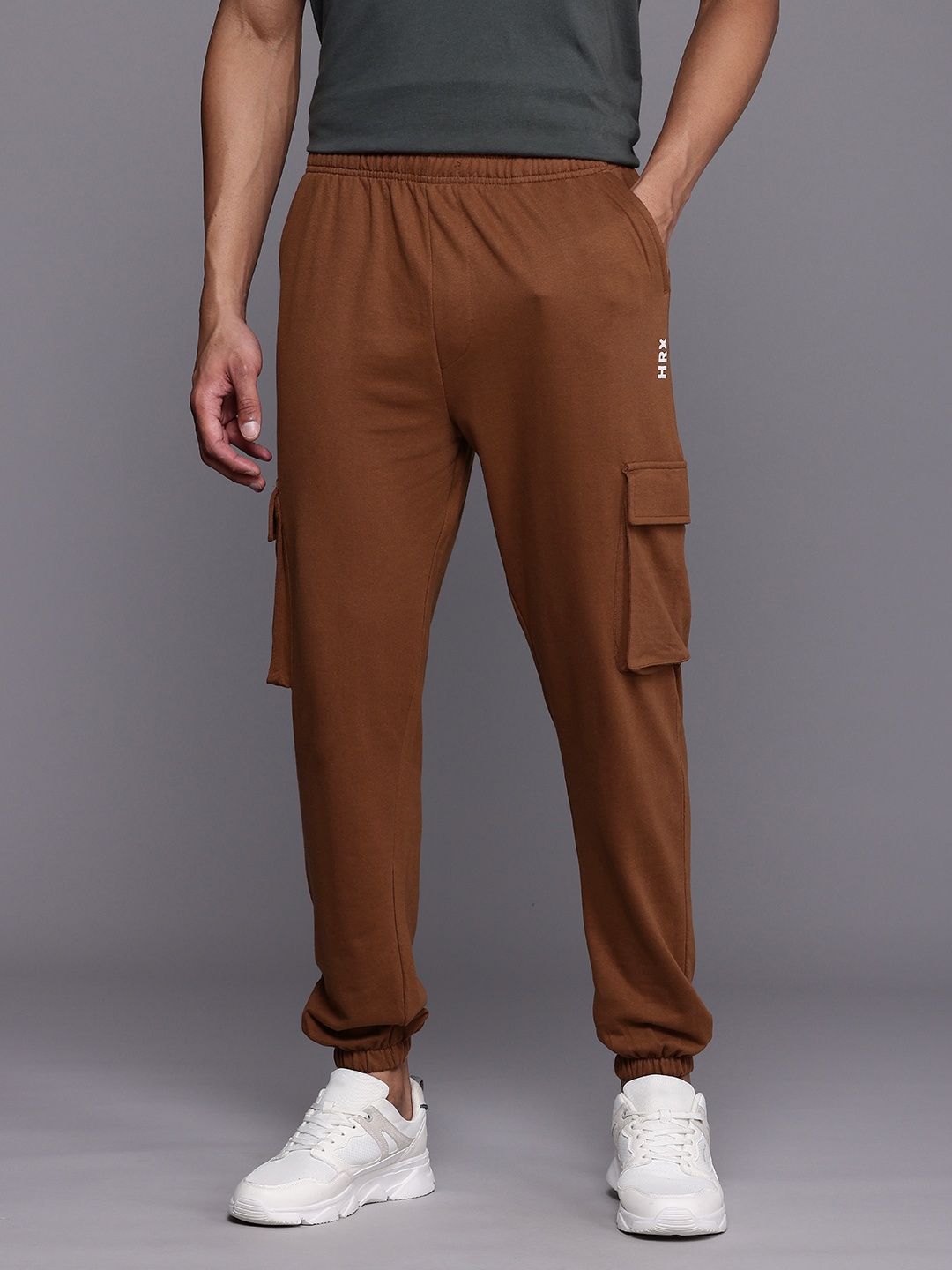 

HRX by Hrithik Roshan Anti Odour Cargo Joggers, Brown