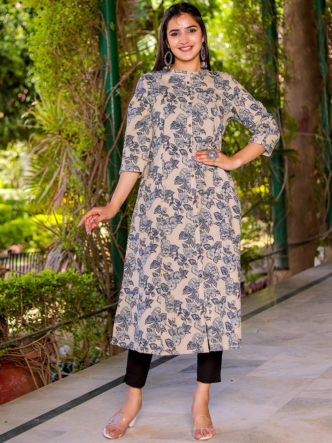 

VASVI Floral Printed Cotton A-Line Kurta, Blue