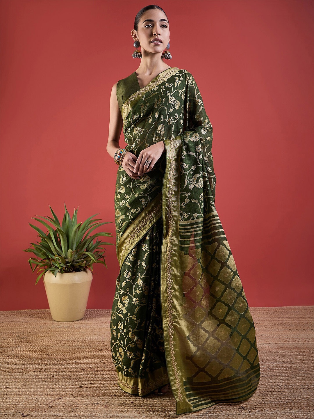 

Anouk Green Floral Printed Embroidered Brasso Saree