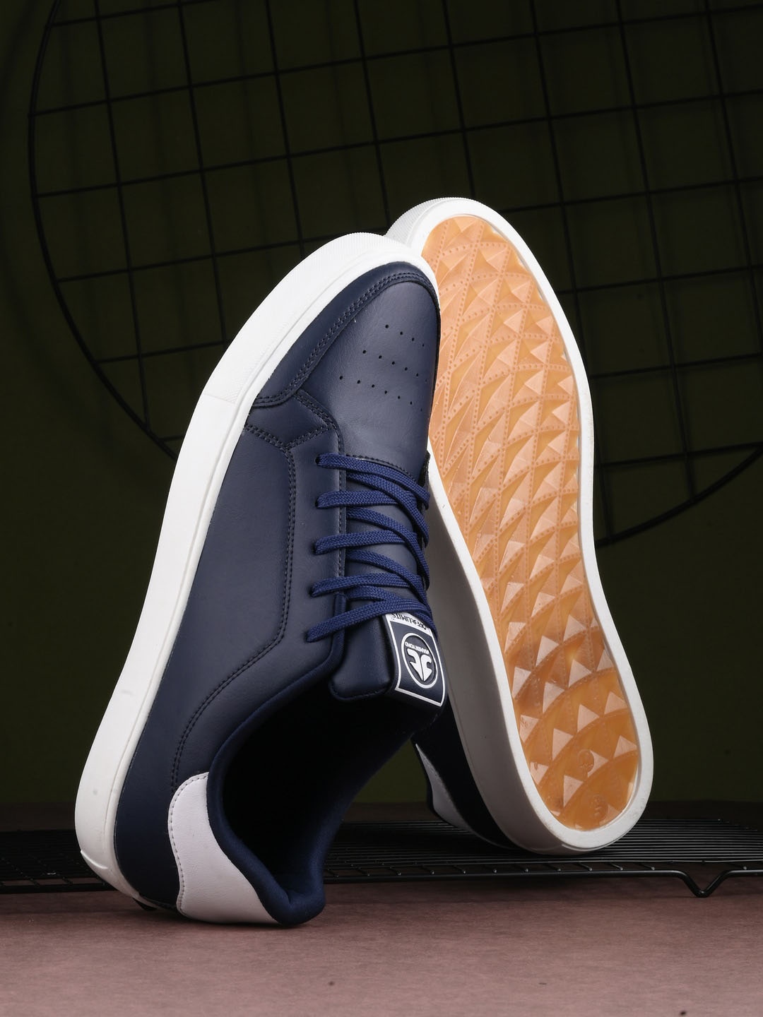 

OFF LIMITS Men Comfort Insole Contrast Sole Lace-Up Sneakers, Navy blue