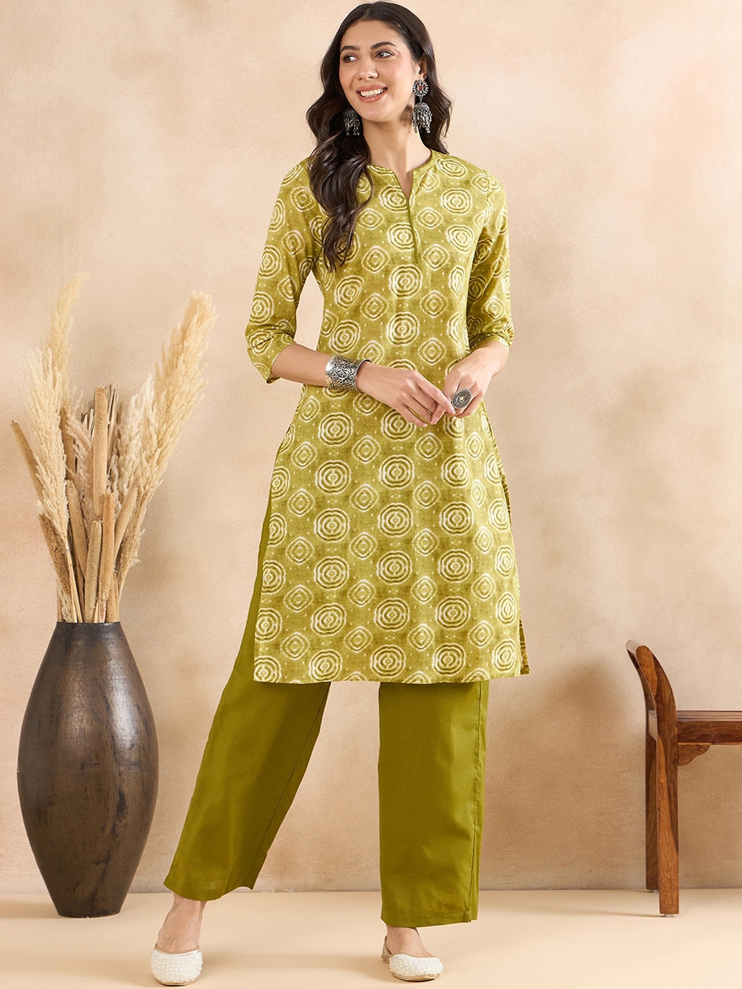 

Anouk Notch Neck Printed Regular Pure Cotton Kurta with Palazzos, Green