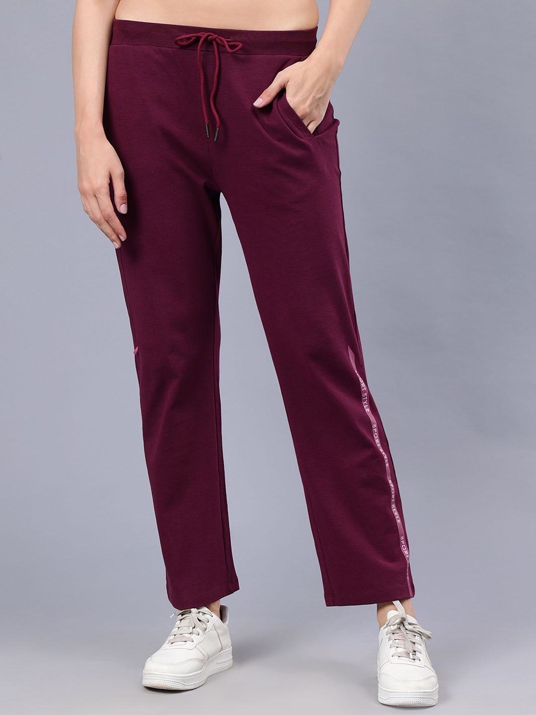 

Albion By CnM Women Mid-Rise Track Pants, Maroon