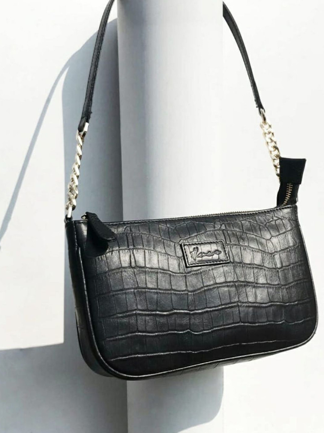 

Hues Studio Synthetic Leather Textured Structured Sling Bag, Black