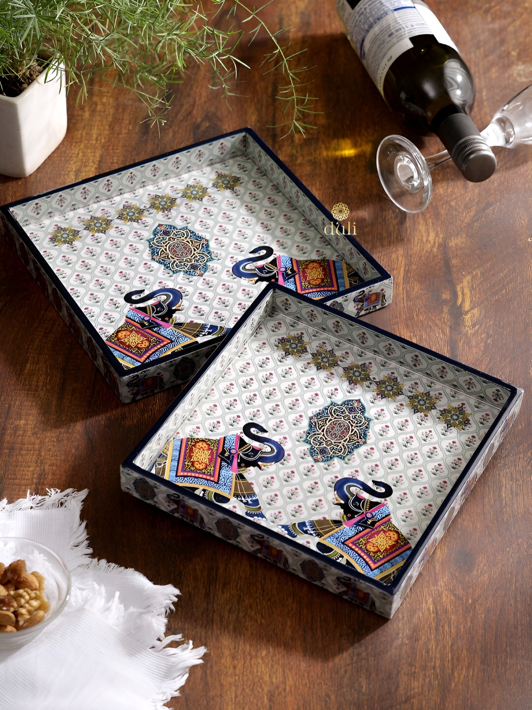 

DULI 2 Pieces Enamel Coated Wooden Square Serving Tray Set, White