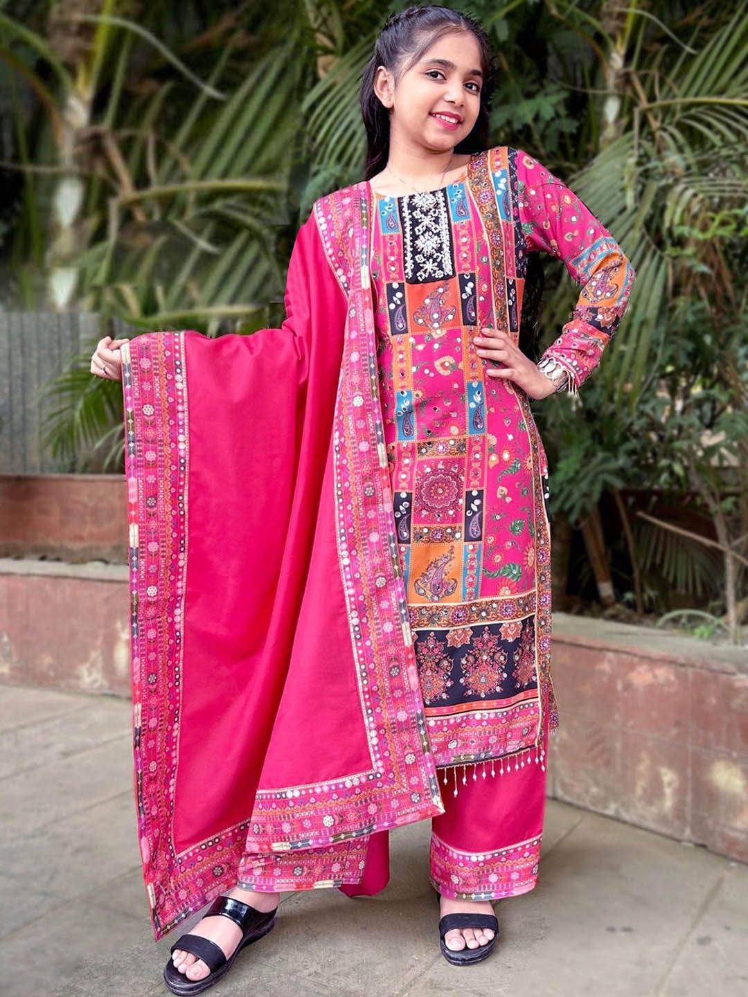 

BAESD Girls Ethnic Motifs Printed Beads and Stones Kurta With Palazzos & Dupatta, Pink