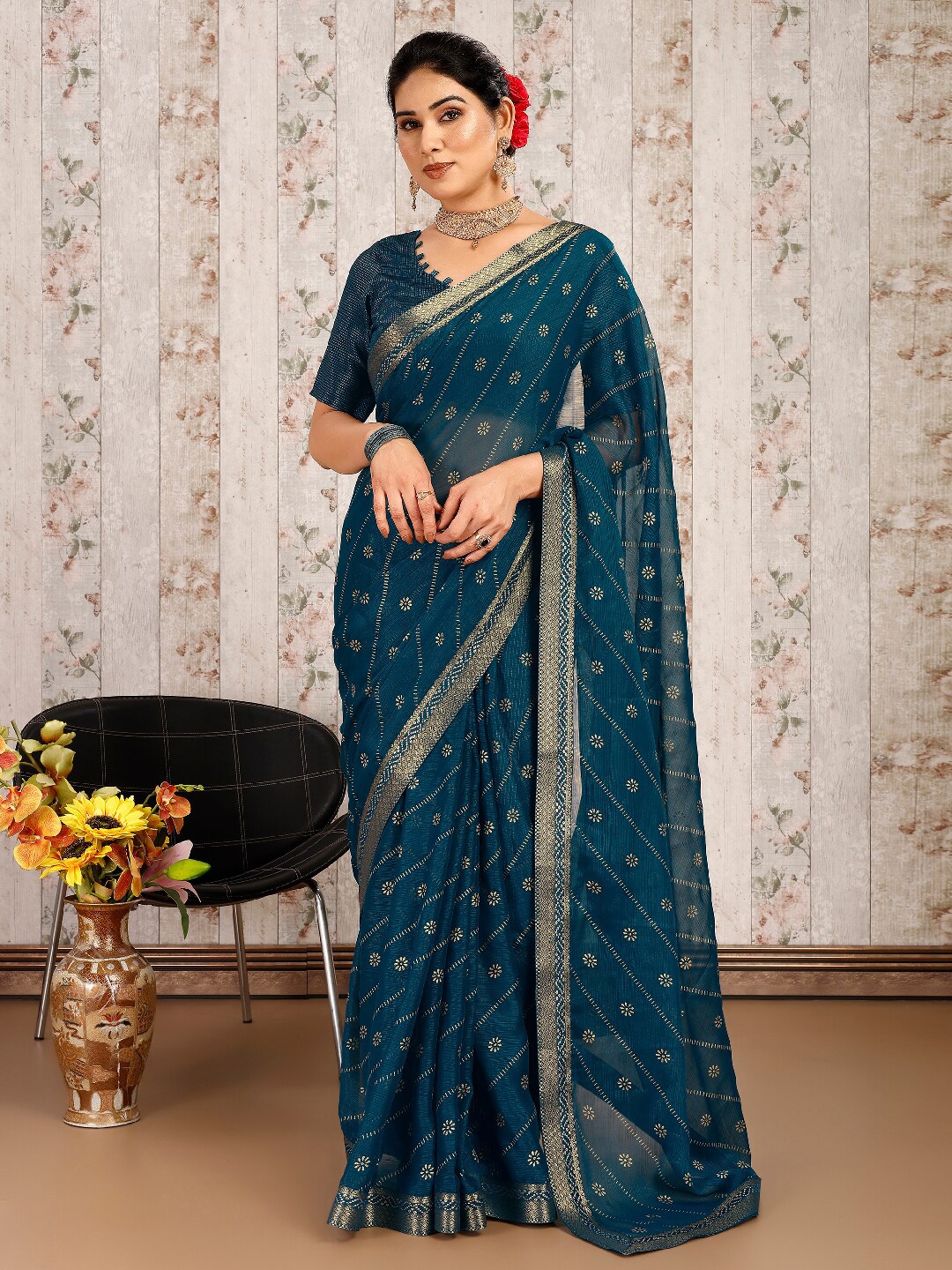

HERE&NOW Floral Embellished Zari Pure Chiffon Saree, Blue