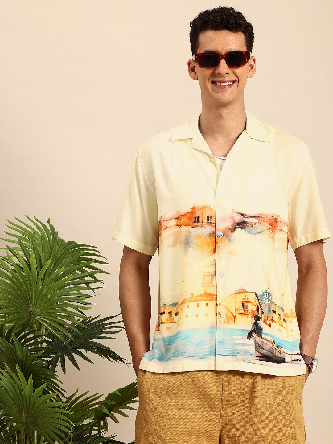 

Mast & Harbour Graphic Printed Relaxed Fit Casual Shirt, Off white