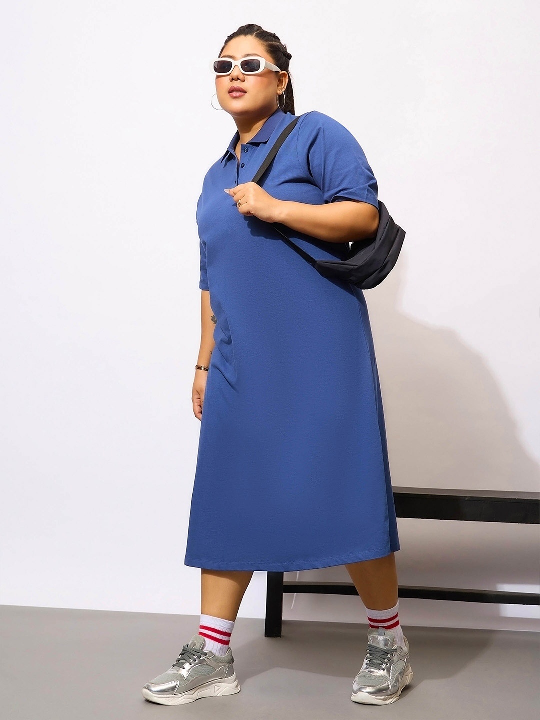 

SASSAFRAS Curve Plus Size Shirt Collar T-shirt Midi Dress, Navy blue