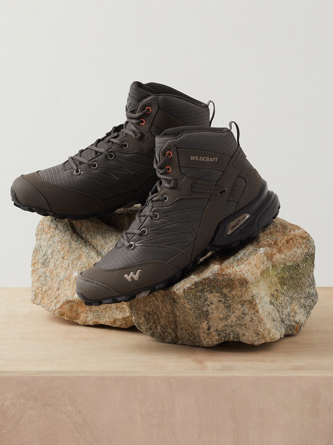 

Wildcraft Men High-Top Trekking Shoes, Brown