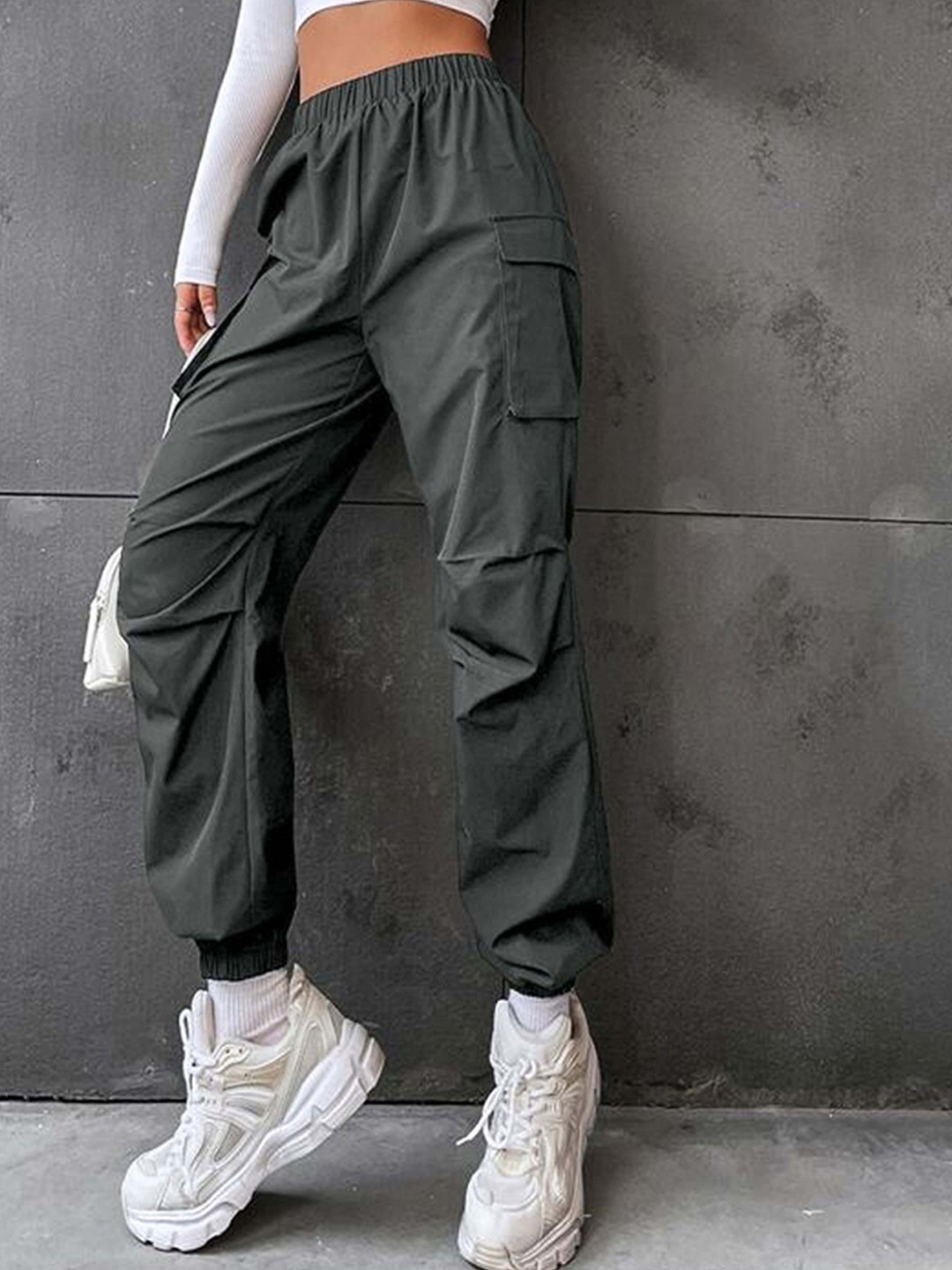 

TABADTOD Women Relaxed Loose Fit High-Rise Cargos Joggers, Grey