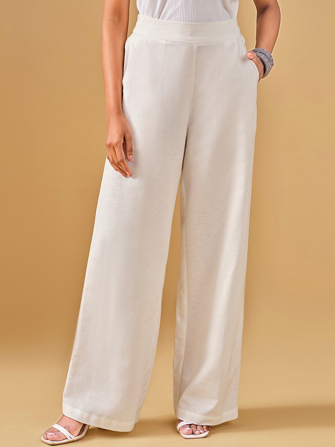 

Global Desi Mid-Rise Parallel Trousers, White