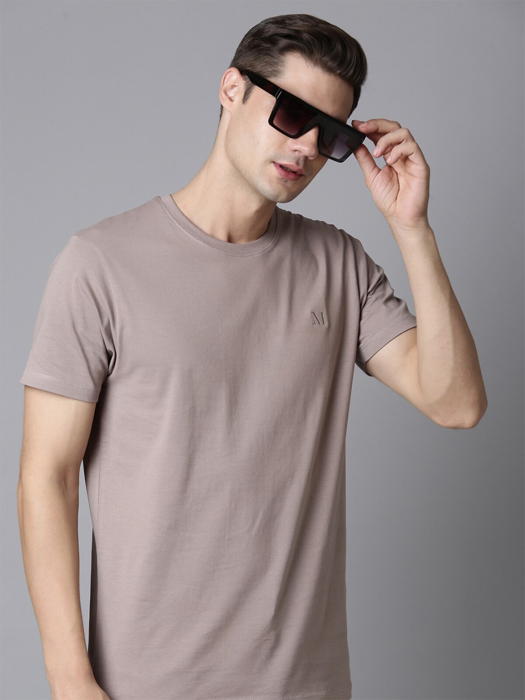 

MAXZONE Round Neck Knitted Pure Cotton Casual T-shirt, Tan