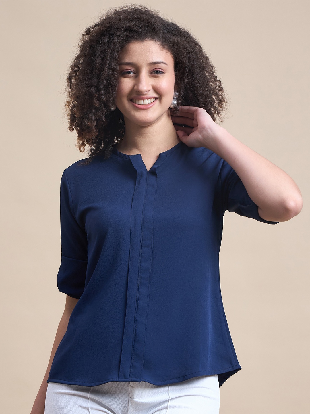 

The Roadster Lifestyle Co. Navy Blue Round Neck Roll-Up Sleeves Crepe Top