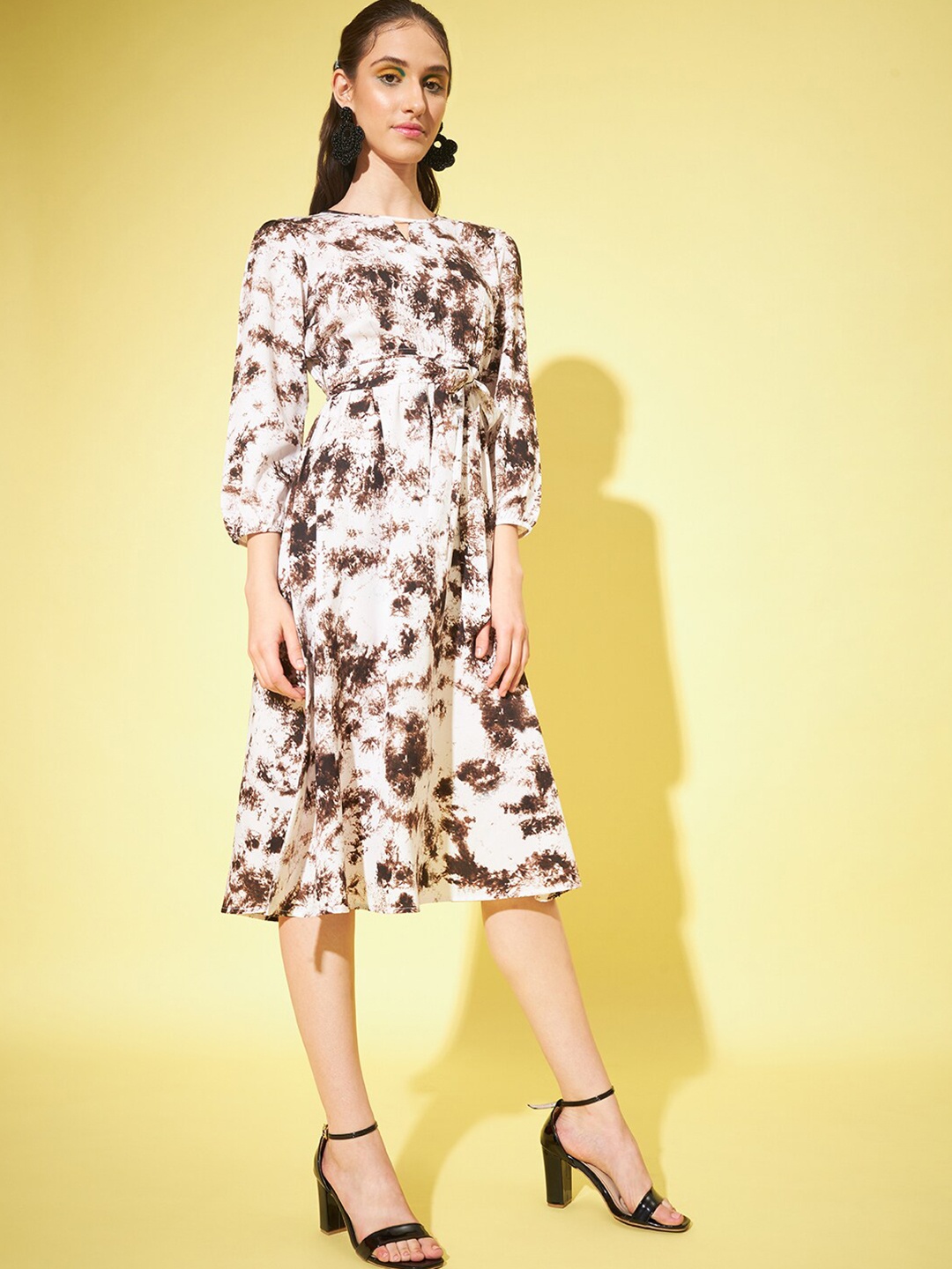 Slenor Tie and Dyed Keyhole Neck Crepe A-Line Midi Dress, Brown