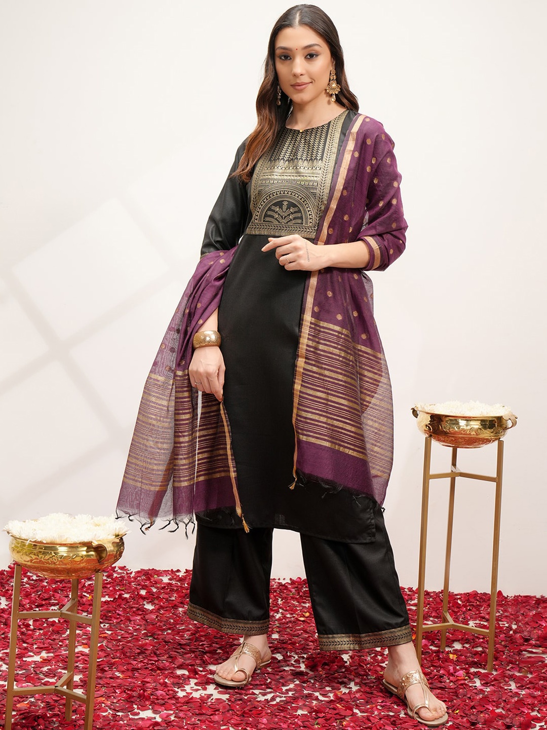 

Vishudh Printed Regular Kurta with Palazzos & With Dupatta, Black