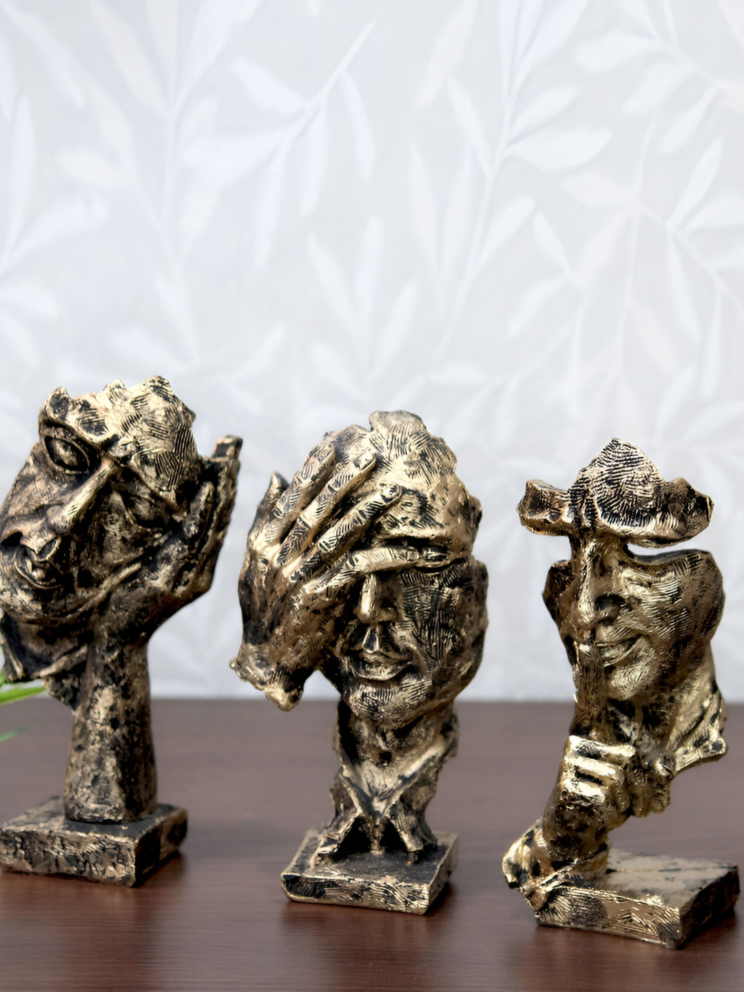 

Craft Junction Broze Polyresin Figurine Showpiece, Bronze