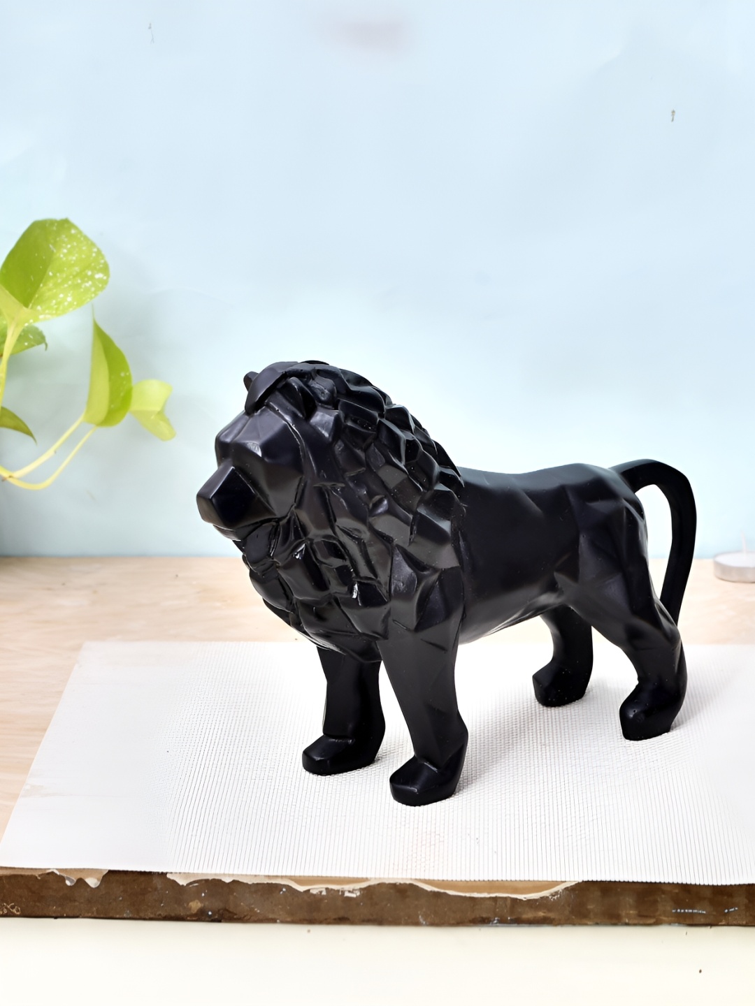 

Craft Junction Black Birds and Animals Decorative Showpiece