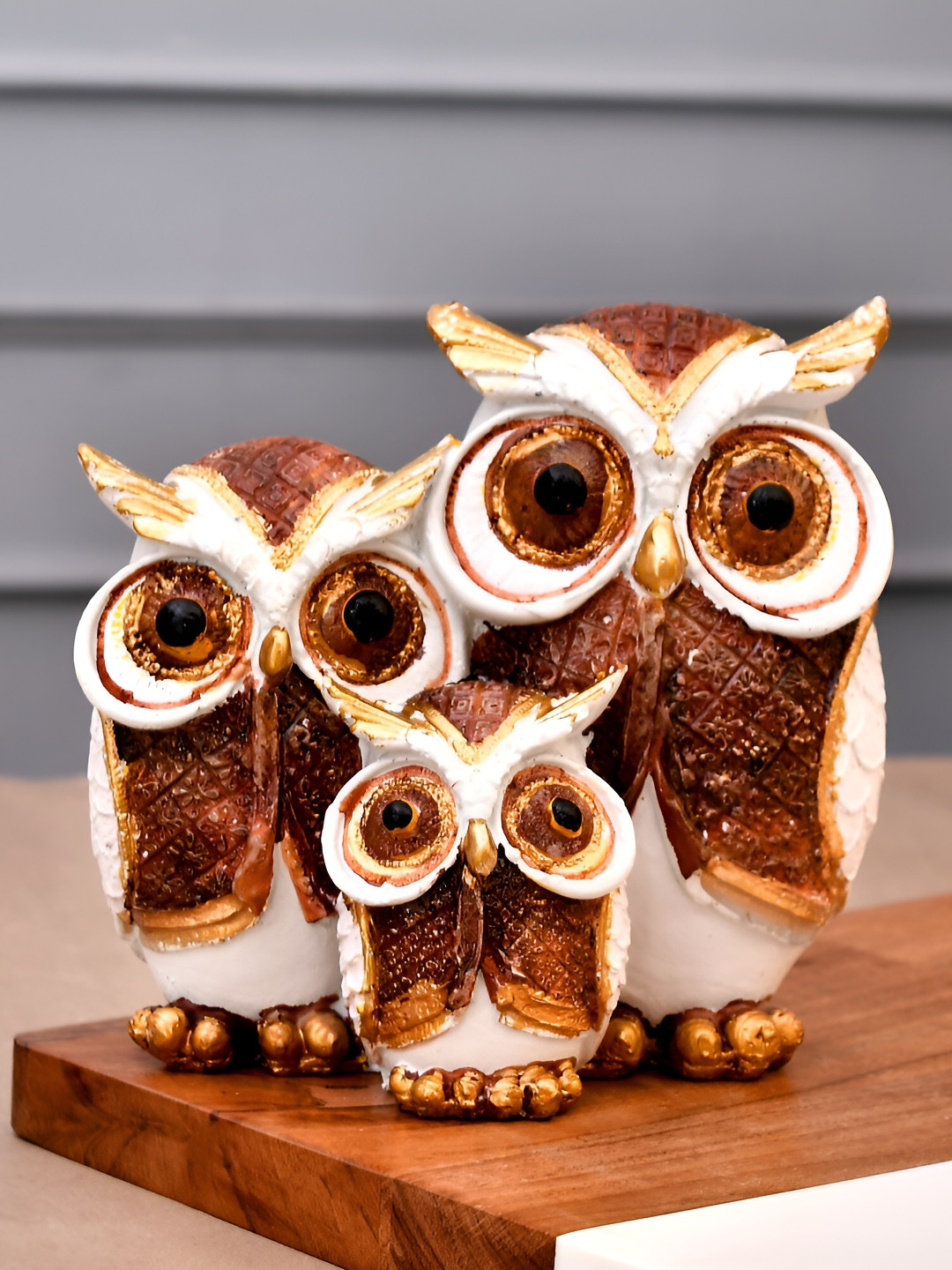 

Craft Junction Brown & White Small Figurine Showpiece