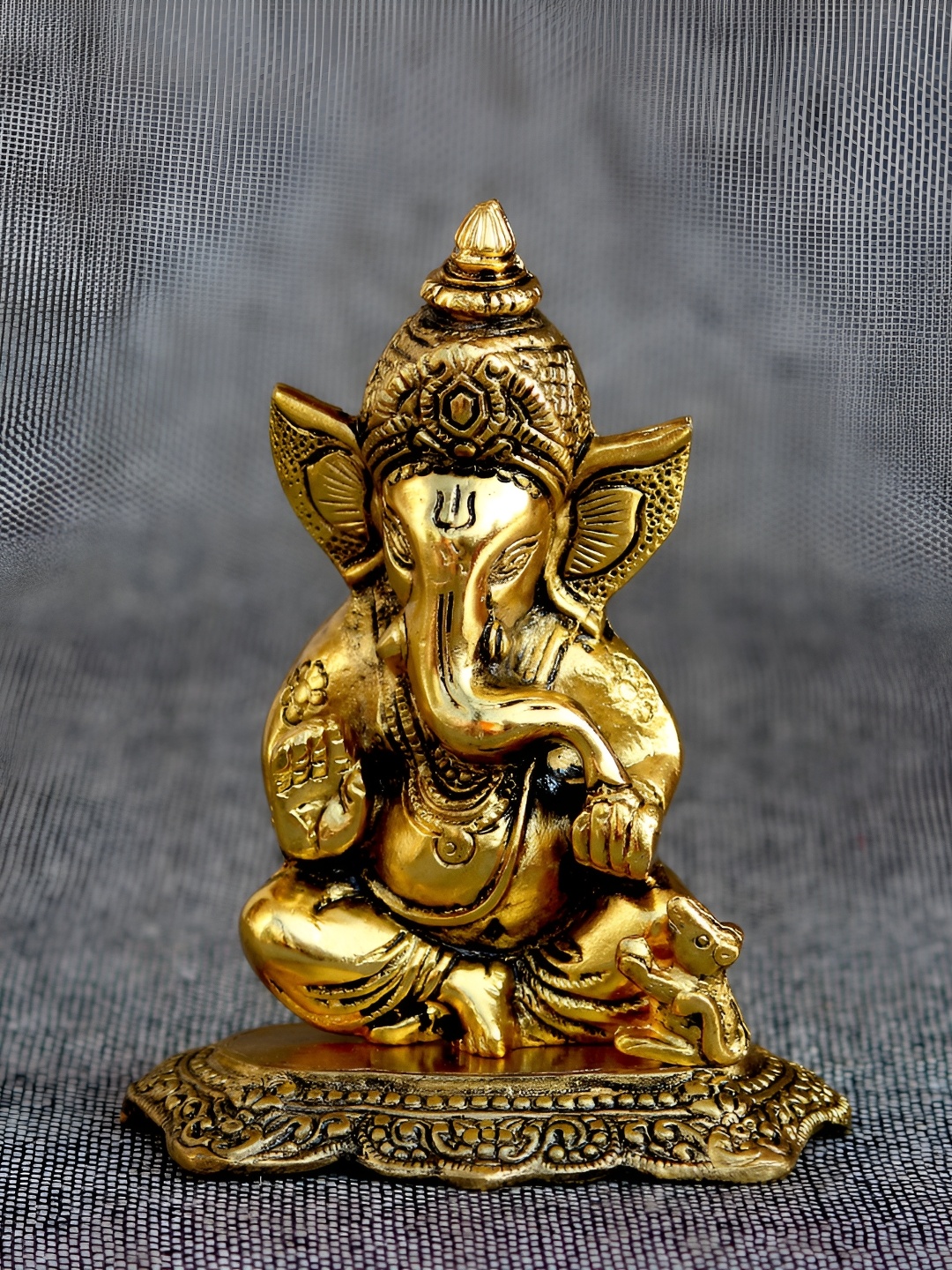 

Craft Junction Gold-Toned Lord Ganesha Showpiece