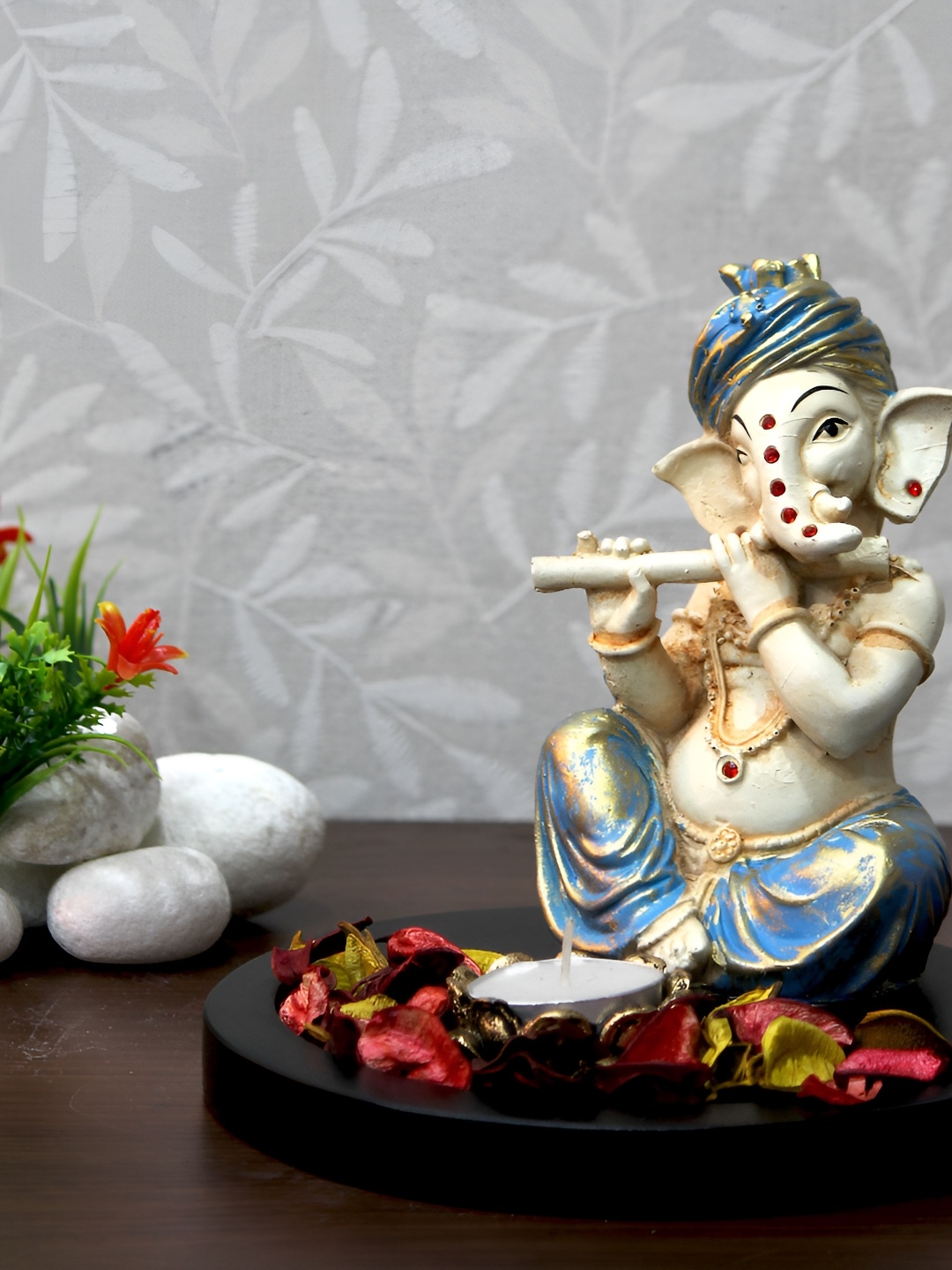 

Craft Junction White Polyresin Religious Showpiece, Multi