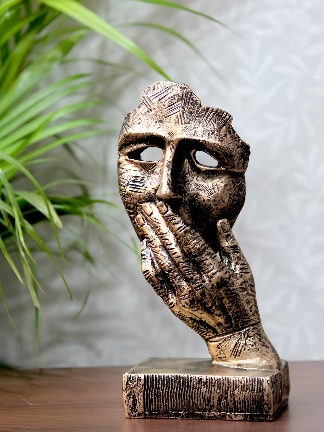 

Craft Junction Black Thinking Men Showpieces