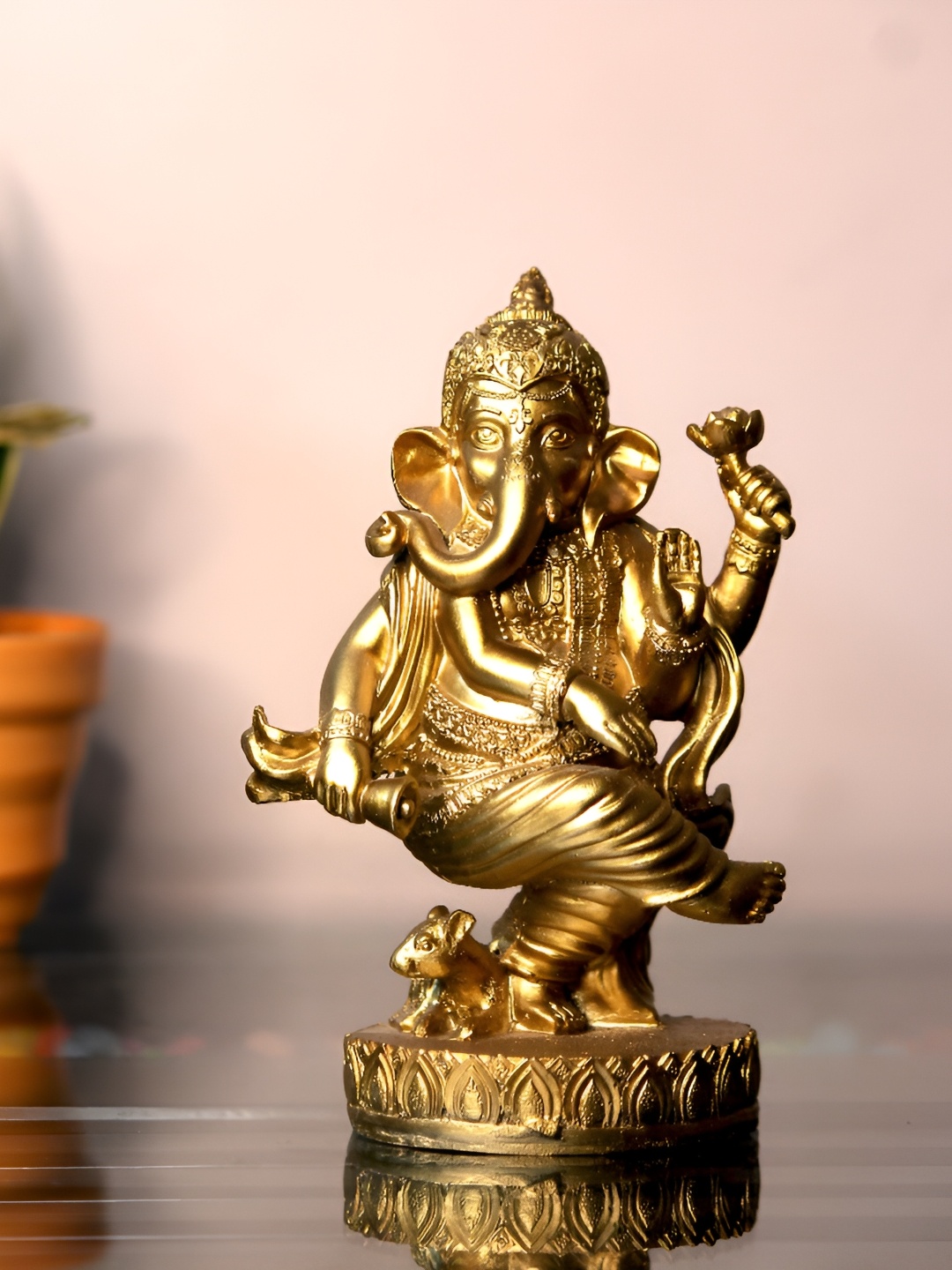 

Craft Junction Gold-Toned Religious Idol Showpiece