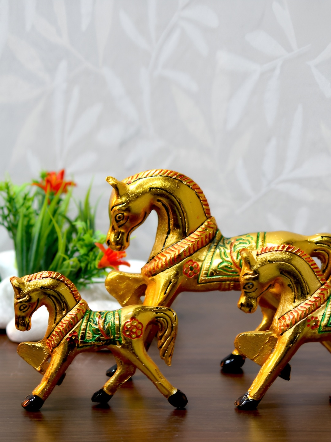 

Craft Junction Gold-Toned 3 Pieces Metal Running Horses Showpiece