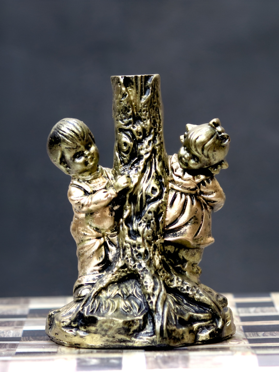 

Craft Junction Gold-Toned Polyresin Idol Showpiece