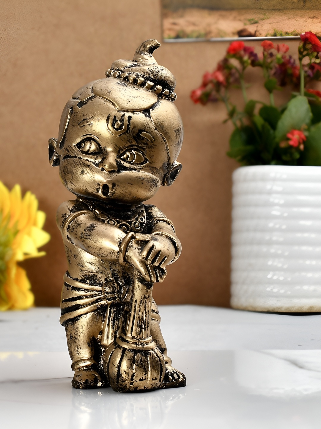 

Craft Junction Gold-Toned Polyresin Religious Idol Showpiece