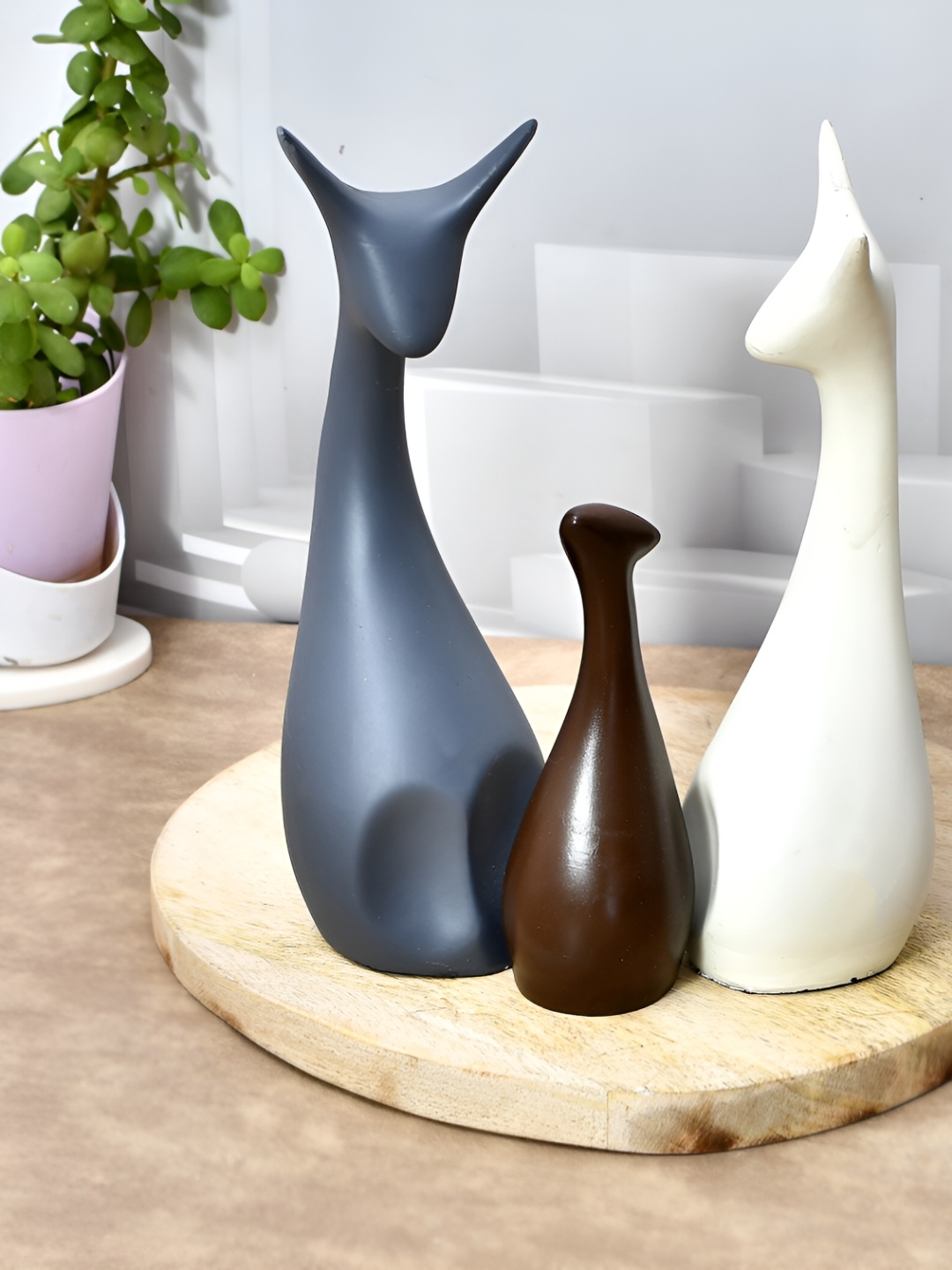 

Craft Junction Grey & White Fengshui Decorative Showpiece
