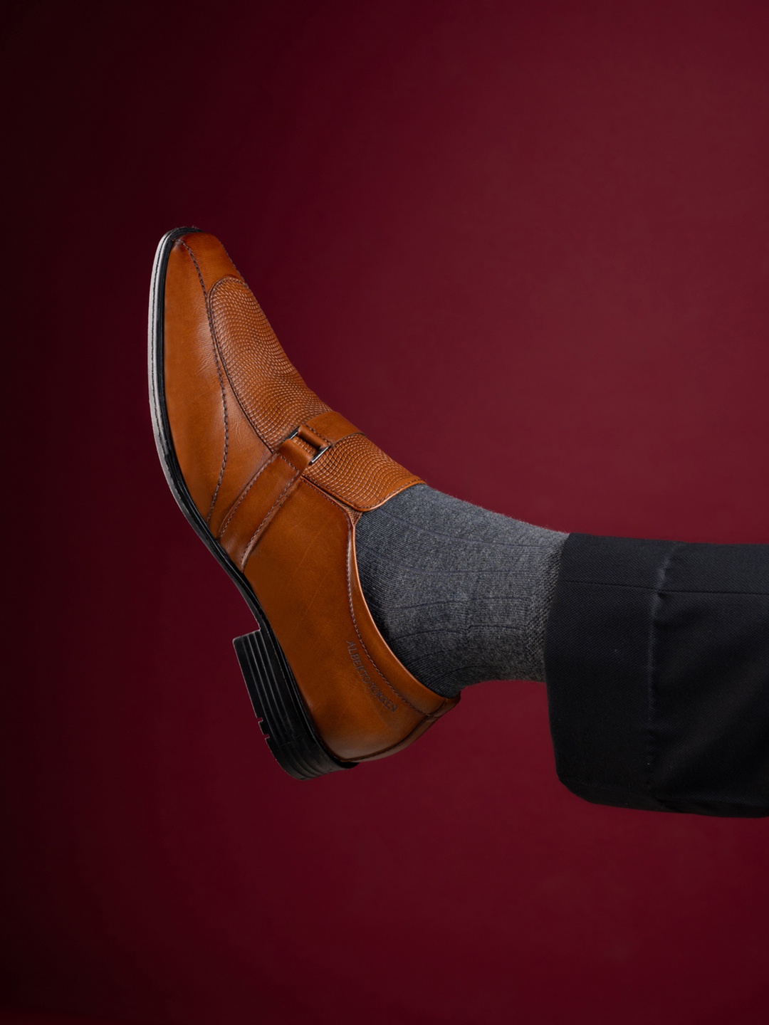 

Alberto Torresi Men Formal Slip-Ons Shoes, Tan