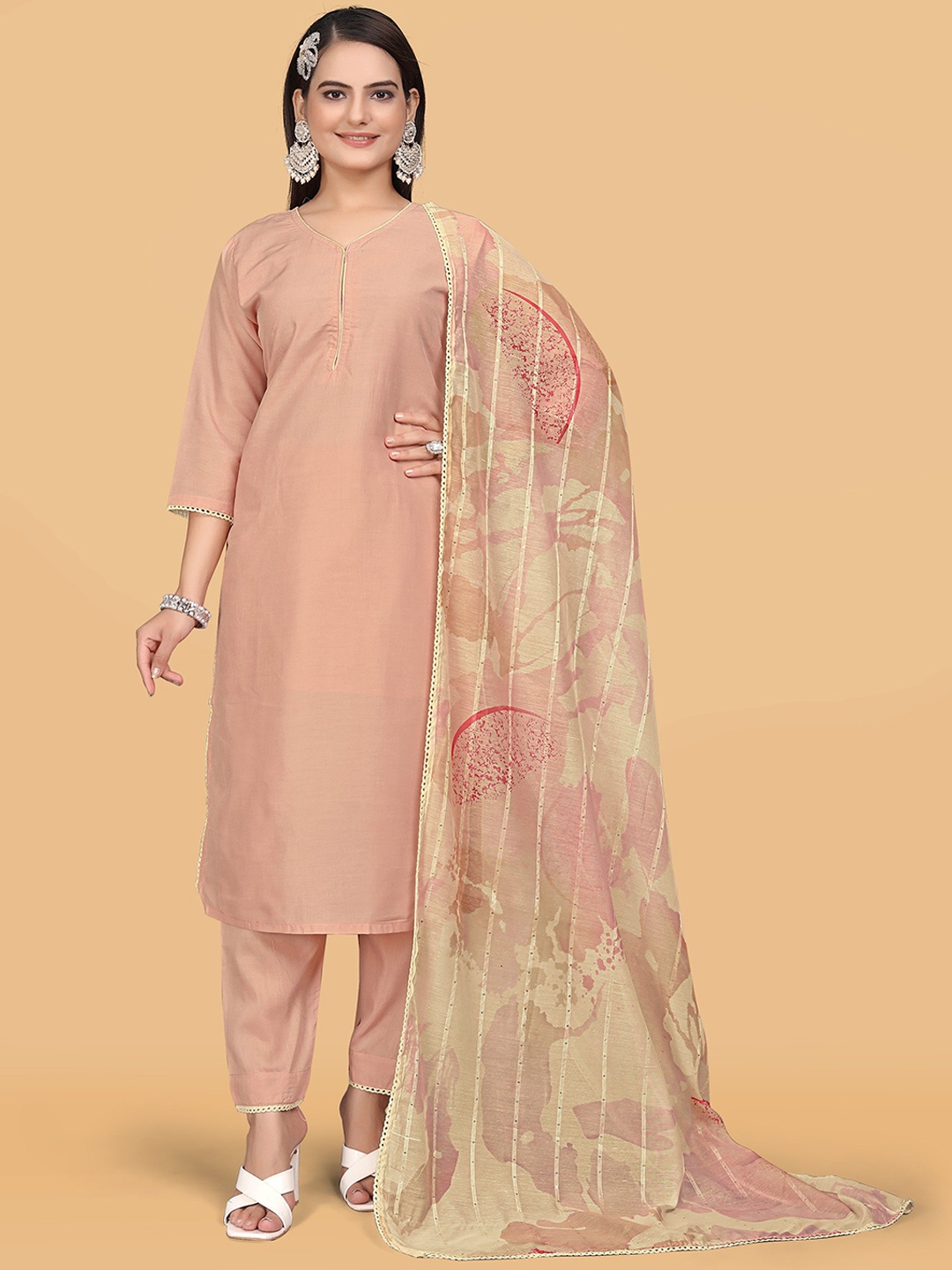 

ZEEPKART Gotta Patti Straight Kurta With Trousers & Dupatta, Pink