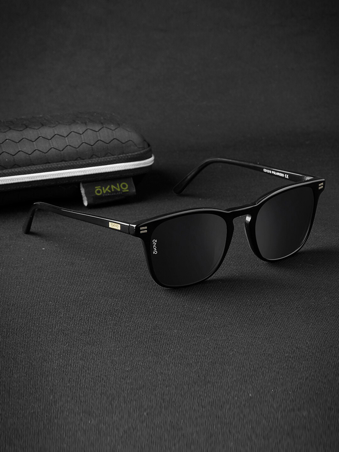 

Eyewearlabs Carter Unisex Square Sunglasses with Polarised Lens ELOKCarterMBC3-Black