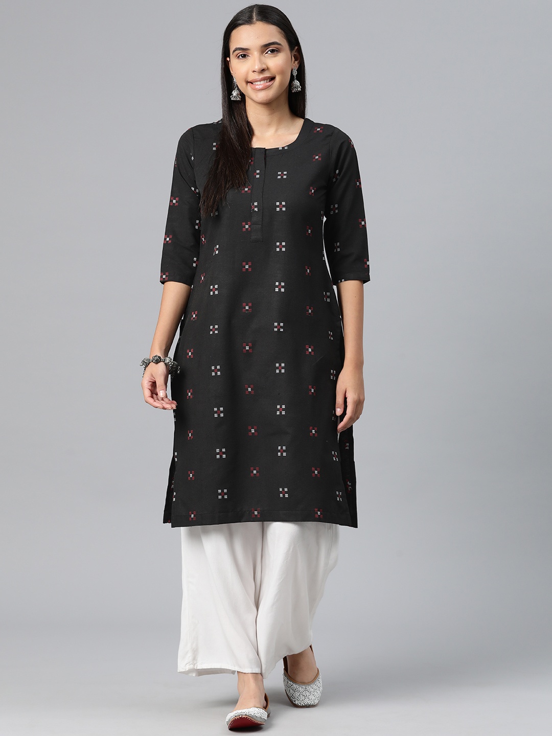 

One Femme Geometric Embroidered Thread Work Pure Cotton Kurta, Black