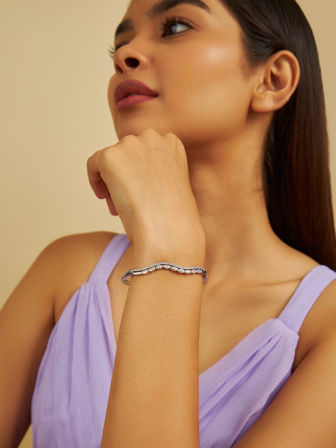 

Kushal's Fashion Jewellery Women Cubic Zirconia Rhodium-Plated Kada Bracelet, Silver