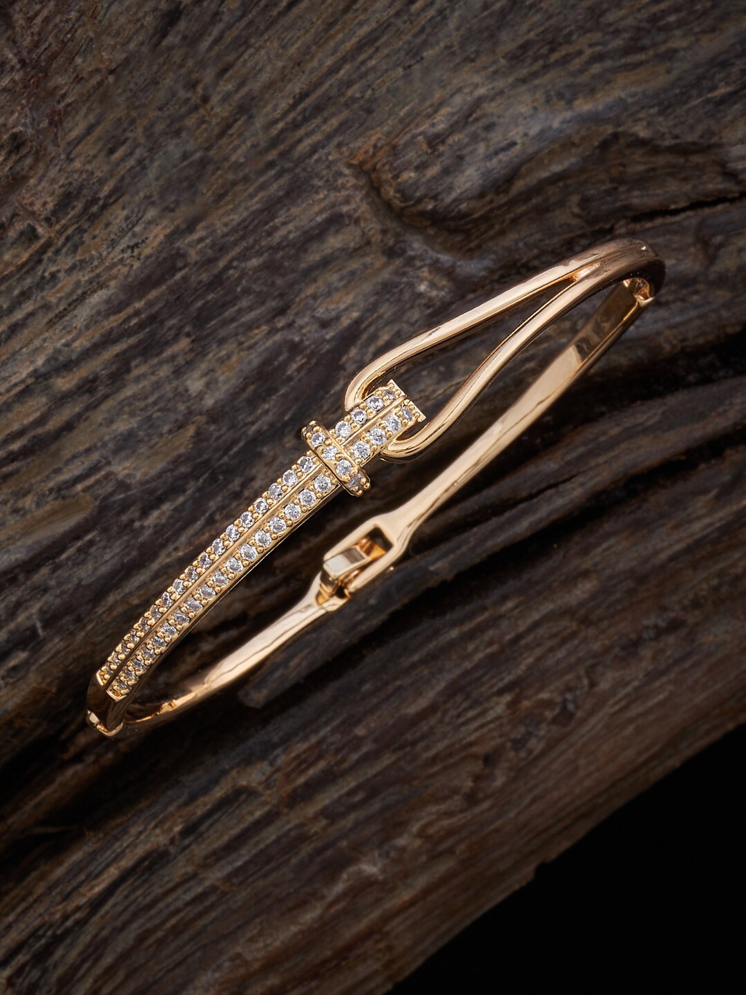 

Kushal's Fashion Jewellery Women Cubic Zirconia Gold-Plated Kada Bracelet